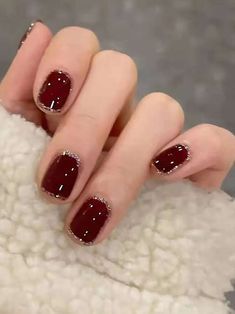 Free Returns ✓ Free Shipping✓. Upgrade Your Look With 24pcs Short Square Burgundy Solid Color Glossy Glitter Fake Nail & 1sheet Tape & 1pc Nail File Press On Nails Nail Supplies- Press On False Nails at SHEIN. Short Fake Nails, Nagel Tips, Fake Nails With Glue, Burgundy Nails, Diamond Nails, Nailed It, Girls Nails, Stick On Nails, Nail Art Hacks