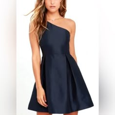 Lulu’s Unconditional Love Dress Navy One Shoulder Side Zipper Closure Fit And Flare Fit Size Medium Excellent Condition New With Tags Formal Dresses Short Classy, Diner Outfits, Look Plus Size, Blue Dress Formal, Formal Dresses Short, Affordable Dresses, Grad Dresses, Hoco Dresses, Lulu Dresses