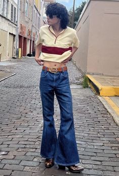 Men Bell Bottoms Outfit, Bell Bottom Jeans Outfit 70s Men, 70s Bell Bottoms Men, Men’s Bell Bottoms, Bell Bottom Jeans 70s Vintage, 70s Fashion Men, 70s Mens Fashion, Bell Bottom Jeans Outfit