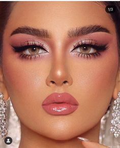 Pink And Silver Eye Makeup, Mekup Bride Simple, Full Bridal Makeup, Photo Ready Makeup, Bold Lipstick Makeup, Pink Eye Makeup Looks, Pageant Makeup, Silver Eye Makeup, 00s Style