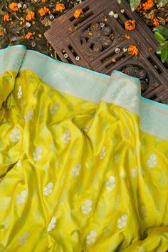 Experience the luxurious elegance of our Katan Silk Tanchoi Sarees, handcrafted with intricate Banarasi designs and premium Katan silk fabric. Available in a range of colors and styles, these sarees are the perfect choice for any special occasion Luxury Katan Silk Fabric For Saree, Katan Silk, New Launch, Silk Thread, Handloom Saree, Weaving Techniques, Pure Silk, Silk Fabric, Silk Sarees