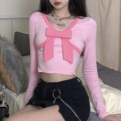 80'S AESTHETIC PINK BIG BOW CROP TOP - Cosmique Studio - Aesthetic Clothes 80's Aesthetic, Estilo Madison Beer, Bow Crop Tops, Aesthetic Clothing Stores, Yumeko Jabami, Y2k Aesthetic Outfits, Pink Crop Top, Aesthetic Pink, Big Bow