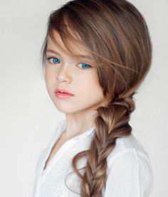 Side Braid, Beautiful Eyes, Children Photography, Kids Hairstyles, Male Models, Blue Eyes, Beautiful Hair, Girl Hairstyles, Beautiful People