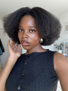 4c Hair | Afro Bob | Natural Hair Inspo | Cute hairstyles idea | dewy Make up | hair inspo | 4C Natural Hairstyles 4c Afro Hairstyles, 4c Hair Afro, Bob Natural Hair, Afro Bob, 4c Natural Hairstyles, Afro Beauty, Nappy Hair