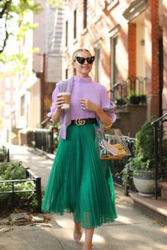 LILAC & GREEN // COLOR COMBINATIONS | Atlantic-Pacific Green Skirt Outfits, Lilac Blouse, Green Pleated Skirt, Rok Outfit, Green Color Combinations, Pleated Skirt Outfit, Skirt Diy, Colour Combinations Fashion