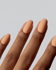 Quer renovar a manicure? Confira as cores de esmalte que prometem dominar 2024. Fuzzy Peach, Neon Pastel, Peach Nails, Plain Nails, Pastel Orange, Casual Nails, Pastel Nails, Orange Nails, Minimalist Nails