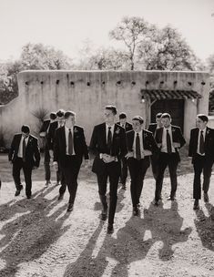 black and white image of groomsmen walking towards camera Large Wedding Party Photos Group Shots Family Pics, Wedding Photos With Family Group Shots, Cool Groomsmen Photos, Groomsmen Party Photos, Groomsman Wedding Photos, Whole Wedding Party Photos, Fun Wedding Party Photos Group Shots, Editorial Groomsmen Photos, Wedding Photography Family Group