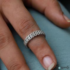 Cuban Chain Band, Mens Cuban Link Ring, Cuban Stacking Mens Band, White Gold Matching Band, Unique Mens Band, Antique Mens Bands, Mens Bands ⚜️ 𝐁𝐫𝐚𝐧𝐝: 𝐓𝐡𝐞𝐌𝐨𝐢𝐬𝐬𝐚𝐧𝐢𝐭𝐞.𝐈𝐧 ※ SKU: GC0523 ➻ Listed pictures are for the reference purpose only. I will use the same mockup to create the same design in your made to order ring just for you. ※ 𝗕𝗮𝗻𝗱 𝗗𝗲𝘁𝗮𝗶𝗹𝘀: ➻ Band Width: 5.00mm ➻ Band Thickness: 1.50mm ※ 𝐀𝐜𝐜𝐞𝐬𝐬𝐨𝐫𝐢𝐞𝐬: *Shipped with safe and elegant ring box. *Directly price from Manufacturer, 1/3 the price from Jewelry Store. ※ 𝐁𝐮𝐲 𝐰𝐢𝐭𝐡 𝐖𝐚𝐫𝐫𝐚𝐧𝐭𝐲: We guarantee all our gold jewelry against color fade, but We Do Not provide any guarantee for Sterling Silver Jewelry in Yellow and Rose Tone, which is Just Rhodium plated and can wear off quickly. Send us Silver Diamond Cut Chain Ring For Anniversary, Silver Diamond Cut Chain Ring For Promise, Silver Promise Ring With Diamond Cut, Silver Cubic Zirconia Chain Ring For Anniversary, Silver Diamond Cut Chain Ring As Gift, Silver Diamond Cut Chain Ring For Gift, Silver Wedding Chain Ring With Diamond Accents, His And Her Ring, Gold Curb Chain