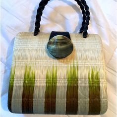 Viza Purse-One Of A Kind-Gorgeous-New W/O Tag-Summer Time-Smoke/Pet Free Home Home Color, Mini Bags, House Colors, Summer Time, Mini Bag, Bag Lady, Purse, Pet, Cream