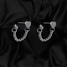 -Material: Hypoallergenic stainless steel. Will not rust or tarnish -Chain is 1 3/4" long Earrings Grunge, Kpop Earrings, Grunge Earrings, Pop Jewelry, Earrings Funky, Earrings Chain, Chain Heart, Funky Earrings, Heart Chain