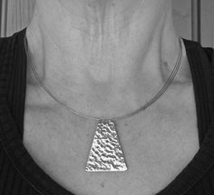 Hammered aluminum necklace, hammered aluminum pendant, stainless steel finishing, stainless steel Beadalon wire made USA,minimal, minimalist .  All our jewels are always finished with very durable stainless steel, which means they do not change color and are very strong . Modern Handmade Stainless Steel Necklaces, Modern Handmade Stainless Steel Necklace, Modern Silver Hammered Necklace, Hammered Metal Necklaces For Jewelry Making, Modern Hammered Metal Necklace, Modern Hammered Pendant Necklace, Minimalist Hammered Metal Necklaces, Minimalist Hammered Metal Necklace, Adjustable Hammered Metal Necklace