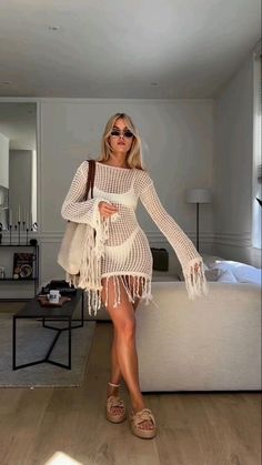 Cancun Outfits, Tulum Outfits, White Crochet Dress, Beach Party Outfits, Fest Outfits, Mode Kimono, Vacay Outfits, Looks Party