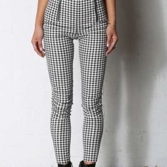 Never Worn. Perfect Condition Fitted Casual Black And White Bottoms, Trendy Fitted Black And White Bottoms, Pants With Zippers, I Am Gia Pants, Ruched Pants, Zipper Pants, Leather Pant, I Am Gia, Python Print