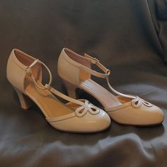 Brand New, Never Worn! Nude Journee Collection Parley Pumps With T-Strap. Size 11. Classic T-strap Heels For Spring, Spring Classic T-strap Heels, Cream Fitted Feminine Heels, Classic Spring T-strap Heels, Fitted Penny Strap Heels, Classic Fitted T-strap Heels, Lucite Heels, Black Kitten Heels, Block Sandals