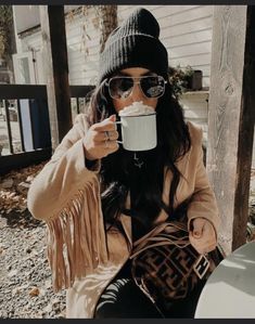 Chelsea Houska Deboer, Chelsea Deboer Outfits, Chelsea Houska Outfits, Chelsea Deboer Style, Cole Deboer, Winter Comfy Outfits, Casual Pictures, Colorado Fashion