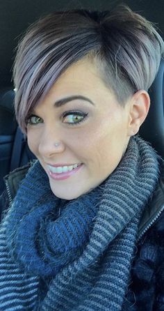 Elegant Bob Hairstyles, Haircut Tutorial Step By Step, Bob Haircut Tutorial, Shaved Hair Cuts, Chic Short Hair, Effortless Look, Short Hair Images, Haircut Tutorial, Short Hair Pixie Cuts