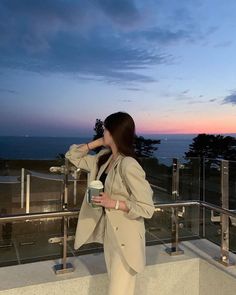 Ceo Girl, Cute Tumblr Pictures, Luxury Lifestyle Dreams, Rich Women, Smart Casual Outfit, Aesthetic Women, Cute Selfies Poses, Korean Fashion Trends, Girly Pictures