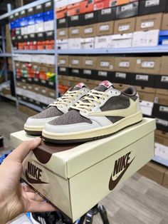 Travis Scott Sneakers, Travis Scott Shoes, Nike Kicks, Perfect Sneakers