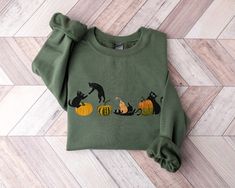 Fall Sweatshirtcat Sweatshirtthanksgiving Sweatercool Fall - Etsy Ghost Gifts, Photo Png, Chat Halloween, Nana Shirts, Pumpkin Sweatshirts, Cat Lover Shirt, Halloween Sweater, Sweatshirt Halloween, Ghost Shirt