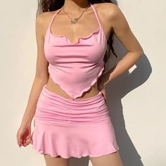 Y2k Sets, Crop Top Blanc, Crop Top Camisole, Streetwear Fits, Cropped Camisole, Sleeveless Tops Summer, Sleeveless Outfit, Crop Top Dress, Top Streetwear