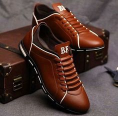 Spring Sneakers, Business Shoes, Mens Shoes Casual Sneakers, Brown Shoes, Casual Flat Shoes, Mode Design, Formal Business, Driving Shoes, Mens Fashion Shoes