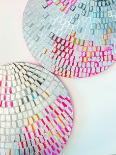 #discoball #discopainting #dormdecor #disco #discoartwork #lindseytynartworks #abstract #brightcolors Disco Crafts, Preppy Painting Ideas, Disco Ball Canvas, Disco Ball Painting, Disco Wall Art, Preppy Paintings, Preppy Painting, Retro Disco Ball