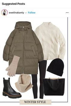 Laguna Chelsea Boot, Capsule Wardrobe Outfits, Winter Mode, Wardrobe Outfits, Winter Clothes, Chelsea Boot, Mode Inspiration, Winter Fashion Outfits, Winter Looks