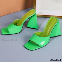 Olivia Mark - Sophisticated Sandal Collection for Ladies Pearl Slippers, Chic High Heels, Statement Shoes, Trendy Sandals, Shoe Sole, Chic Flowers, Statement Shoe, Womens Stilettos, Square Head