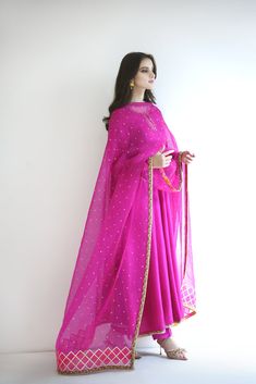 Zabe | Aghanoor Bridal Colourful Suits For Women, Purple Colour Suit, Suits For Women Stylish, Pink Suits, Indian Wedding Guest, Indian Closet, Designer Dupatta, Agha Noor, Wedding Guest Formal