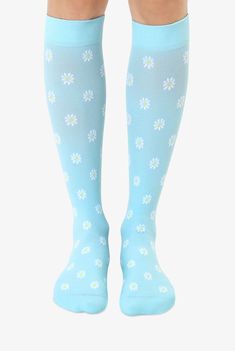 Living Royal Daisy Women's 15-20 mmHg Moderate Compression Socks, Nursing Socks Lab Coats For Men, Thigh High Compression Socks, Greys Anatomy Men, Nurse Compression Socks, Nurse Socks, Med Couture Scrubs, Usa Living, Healing Hands Scrubs, Medical Shoes