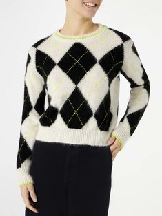 Woman cropped sweaterMulticolor argyle patternRegular fitCrewneckSaint Barth logo on the collarRibbed collar bottom and cuffsComposition: 20%Alpaca - 35%Polyamide - 45%Acrylic Micro Print, Brand Clothes, Argyle Pattern, Saint Barth, Print Swimwear, Argyle Sweater, Printed Swim, Newborn Boy, T-shirt Polos