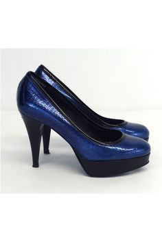 Size 6.5 EU 36.5 Midnight Blue Platform Heels Retails for $525 Made in Italy Comes with duster bag Leather soles Some wear on outer soles Leather lining Slitght wear on leather lining Very light wear on leather upper Padded insole Small mark on heel Platform height 1.25" Heel height 4.25" Blue Heels With Padded Heel For Night Out, Luxury Blue Heels For Work, Blue Patent Leather Heels For Work, Blue Platform Heels For Night Out, Blue Patent Leather Heels With Reinforced Heel, Blue Leather Heels For Night Out, Blue Heels For Work, Blue Patent Leather Heels With Sculpted Heel, Blue Heels With Leather Sole For Evening