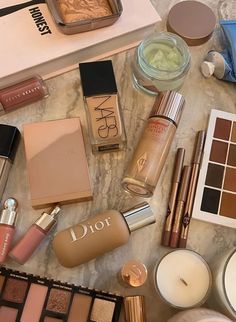 Trucco Glam, Rosa Make-up, Koleksi Makeup, Makeup Contouring, Maquillage On Fleek, Makeup Tip, Makeup Bag Essentials, Make Up Inspiration, Preppy Stuff