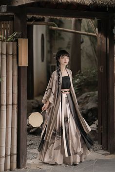 Traditional Japanese Dress Women, Chinese Clothes Modern, Etsy Dresses Women, Modern Traditional Japanese Clothing, Modern Hanfu Fashion, Japanese Outfits Women, Chinese Dress Aesthetic, China Dress Modern, Japanese Clothing Design