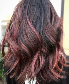 Rose Gold Streaks In Black Hair, Rose Brown Hair Highlights, Rose Gold And Caramel Highlights, Rose Gold In Brown Hair, Rose Brown Highlights Brunette, Rose Gold Dark Hair, Dusty Rose Hair Balayage, Brunette To Rose Gold Hair, Rose Brown Balayage Brunettes