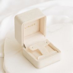 Keep your most cherished drop earrings safe and beautifully displayed in our elegant Velvet Drop Earring Box.

Note: All Linjer products come with elegant packaging, but only our fanciest products come with velvet boxes by default. Add on this Velvet Drop Earring Box to make any gifting occasion extra special! 

This box suits hoop and huggie earrings between 7mm and 25mm in diameter, and drop earrings up to 35mm in height. For stud earrings, use the Velvet Earring Box.

Dimensions: 5cm x 6cm x Luxury Rectangular Earrings As Gift, Luxury Rectangular Earrings For Gift, Elegant Gold Jewelry With Gift Packaging, Classic Jewelry Gift With Box Included, Classic Jewelry With Gift Box, Elegant Jewelry Gift Box For Her, Elegant Jewelry Gift For Her In Gift Box, Elegant Box-shaped Jewelry For Gifts, Elegant Rectangular Jewelry As Gift