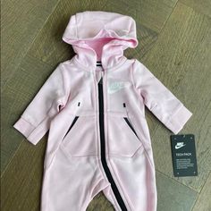 New With Tags Baby Tech, Baby Nike, Mommy Goals, Baby Boy Clothes Newborn, Tech Pack, Nike Tech, Boy Clothes, Kids Nike