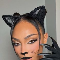 Kitty Costume Makeup, Cat Makeup Black Women, Cat For Halloween Costumes, Cat Women Halloween Makeup, Black Cat Makeup Halloween Pretty, Cat Girl Halloween Costume, Cat Costume Black Women