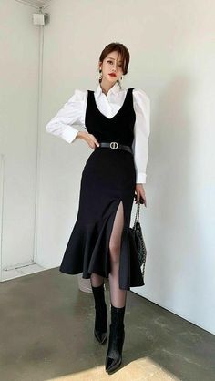 Thrift Inspiration, Dressy Style, Korean Outfits, Mode Inspiration, Looks Vintage, Elegant Outfit, Parisian Style, Asian Fashion