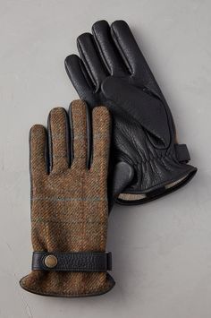 With a nod to long-standing tradition, the dapper Brier Cashmere-Lined Deerskin Leather Gloves lend old-world charm to modern wintertime style. Sporting a handsome two-tone look that features a pairing of authentic Abraham Moon & Sons tweed wool with buttery-soft deerskin, and a fine three-ply Scottish cashmere lining, you're sure to be at the top of your game—and set for whatever winter brings. The final details—a gathered wrist with a smart, front strap and brass snap—ensure your hands stay to Mens Presents, Gloves For Winter, Luxury Gloves, Guy Gifts, Sheepskin Gloves, Gloves Men, Men's Gloves, Gloves For Men, Fashion Gloves