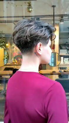 Lesbian Hair, Ftm Haircuts, Short Hair Tomboy, Hair Undercut, Girls Short Haircuts