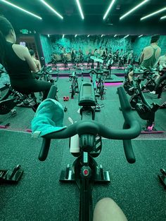 Workout, spin class, soul cycle #cycling #spin #workout Spinning Astethic, Vision Board Cycling, Physical Activity Aesthetic, Spinning Workout Aesthetic, Fitness Class Aesthetic