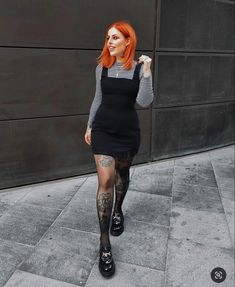 Emo Beach Outfit, Caught A Vibe, Goth Looks, Gemma Stafford, Almost Halloween, Halloween Photo, Thrifted Outfits