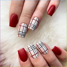 Searching for xmas nails ideas? In this blog you can find 26 Christmas nails ideas. Christmas nail, simple christmas nails, christmas nail designs, short christmas nails, nails for christmas, christmas acrylic nails, december nails, christmas nails winter, christmas nails short, christmas nails square, christmas nail inspo, christmas nail art designs Classy Christmas Nails Short, Checkered Nail Designs, Burberry Nails, Plaid Nail Art, Long Square Nails, Square Nail