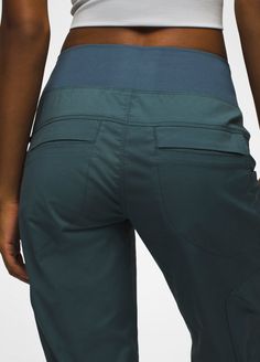 Breathable Pull-on Pants Ready For All Of Your Outdoor Plans. Affordable Gray Casual Activewear, Womens Travel Pants, Cotton Joggers Women Outfit, Hiking Clothes Women, Travel Pants Women, Womens Joggers, Panty Hose, Hiking Pants Women, Work Pants Women