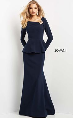 Long Sleeve Evening Gowns, Unique Prom Dresses, Glamorous Dresses, Flowy Sleeves, Gowns Of Elegance, Dress Silhouette, Groom Dress, Mother Of The Bride Dresses, Elegant Dress