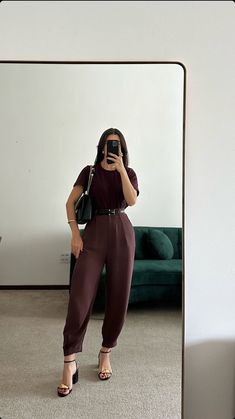 Wardrobe Style, Leather Belts, Work Clothes, New Wardrobe, Girls Fashion, Fitness Inspo, Elegant Fashion, Fit Inspo, Look Book