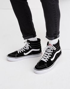 Vans® Unisex Sk8-Hi High-Top Sneakers in Suede and Canvas Vans High Tops Outfit Mens, Vans Outfit Hijab, Vans High Tops Outfit, Vans With Socks, Eighties Outfits, Vans Life, Outfit Vans, High Tops Outfit