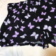 This Is A Pair Of Sleep Shorts From Victoria’s Secret Pink New With Tags Size Medium Black With Purple Butterfly Graphic Print All Over Pink Pj Pants, Pink Purple Butterfly, Pink Lounge Pants, Vs Pajamas, Pink Pajama Pants, Pink Sweatpants, Pink Pajamas, Butterfly Graphic, Sleep Shorts