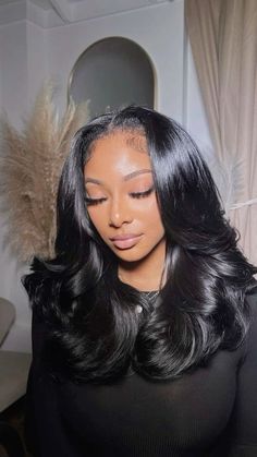 Lace Frontals Sew In Black Women, Blow Out Curls Black Woman, Grown Woman Hairstyles For Black Women, Layered Wig Black Women, Bombshell Curls, Blowout Hair